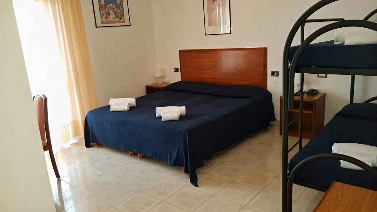 Hotel Riva Etrusca Marina Di Bibbona