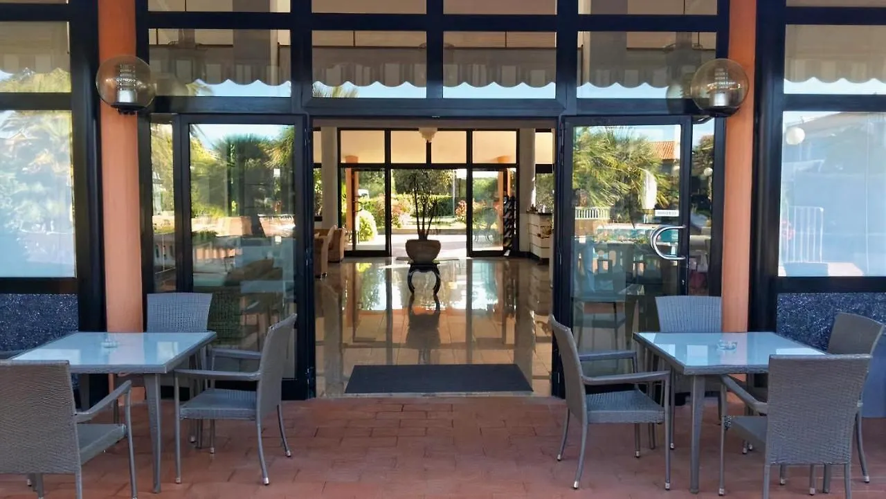 Hotel Riva Etrusca Marina Di Bibbona Italia