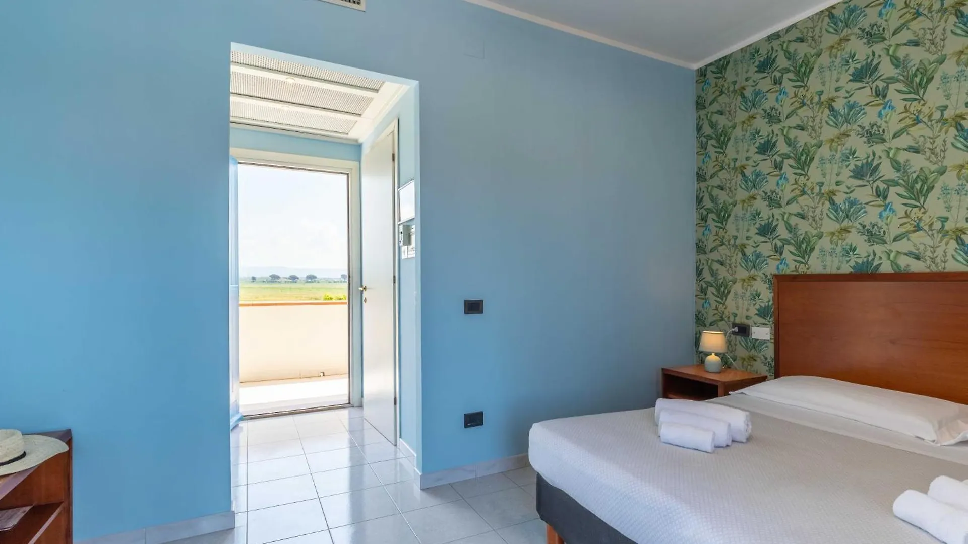 Hotel Riva Etrusca Marina Di Bibbona