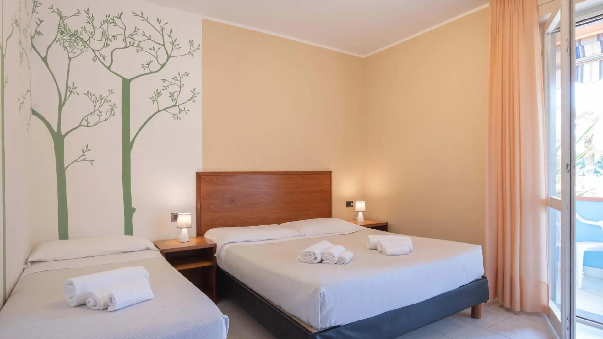 Hotel Riva Etrusca Marina Di Bibbona