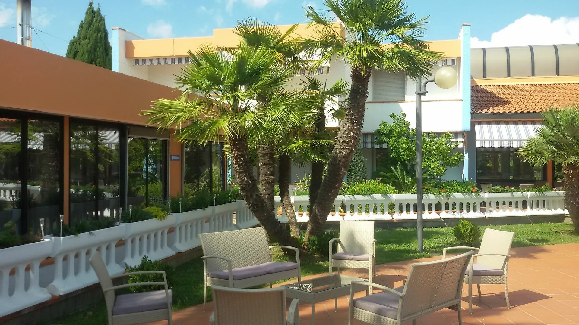 Hotel Riva Etrusca Marina Di Bibbona