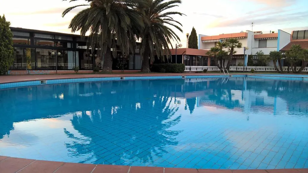 Hotel Riva Etrusca مارينا دي بيبونا
