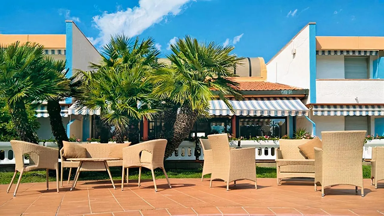 Hotel Riva Etrusca Marina Di Bibbona