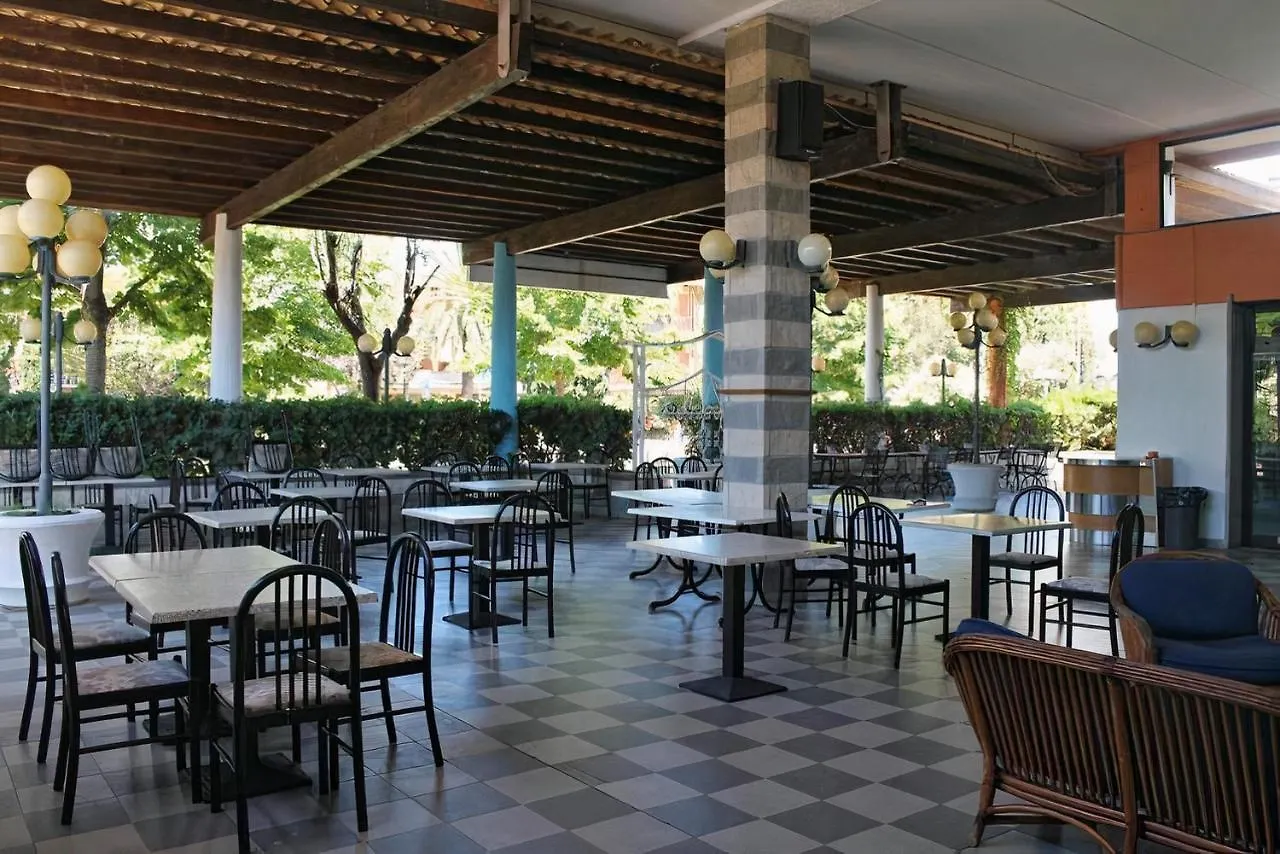 Hotel Riva Etrusca Marina Di Bibbona